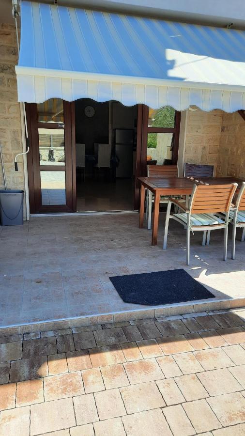 Apartments Bosana XIV Biograd Na Moru Ngoại thất bức ảnh