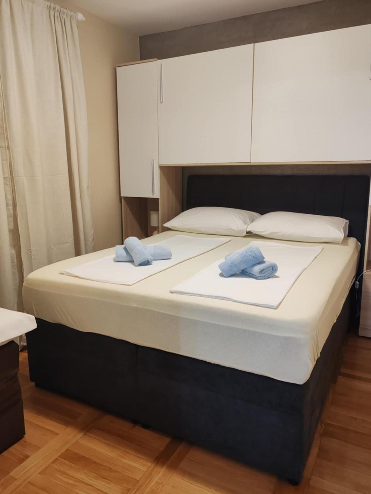 Apartments Bosana XIV Biograd Na Moru Ngoại thất bức ảnh