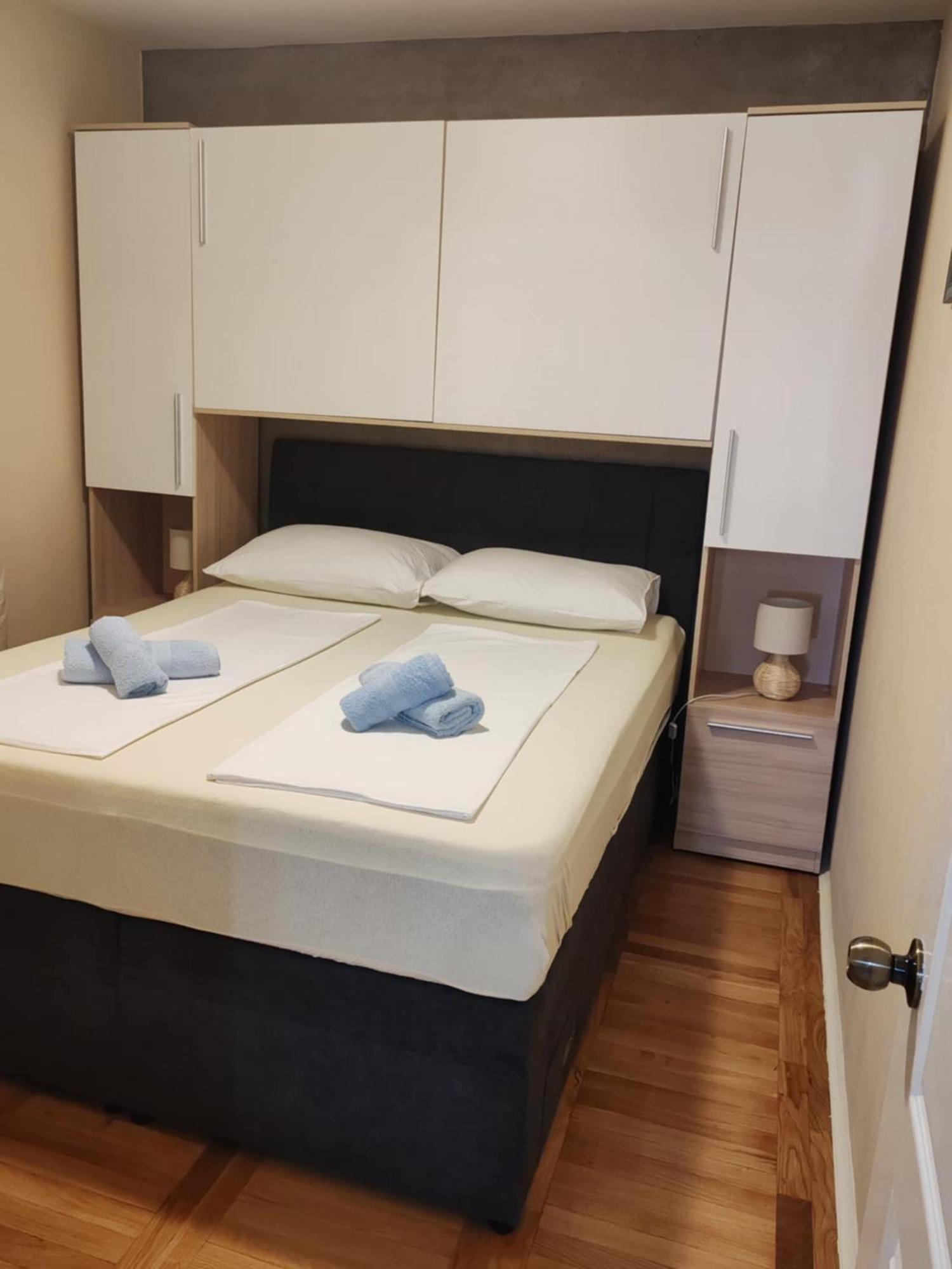 Apartments Bosana XIV Biograd Na Moru Ngoại thất bức ảnh